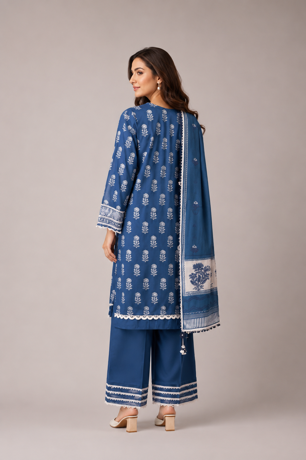 J. Elegant Printed Lawn 3PC Suit
