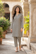 2PC ETHNC Lawn Suit – Imported(Unstitched)